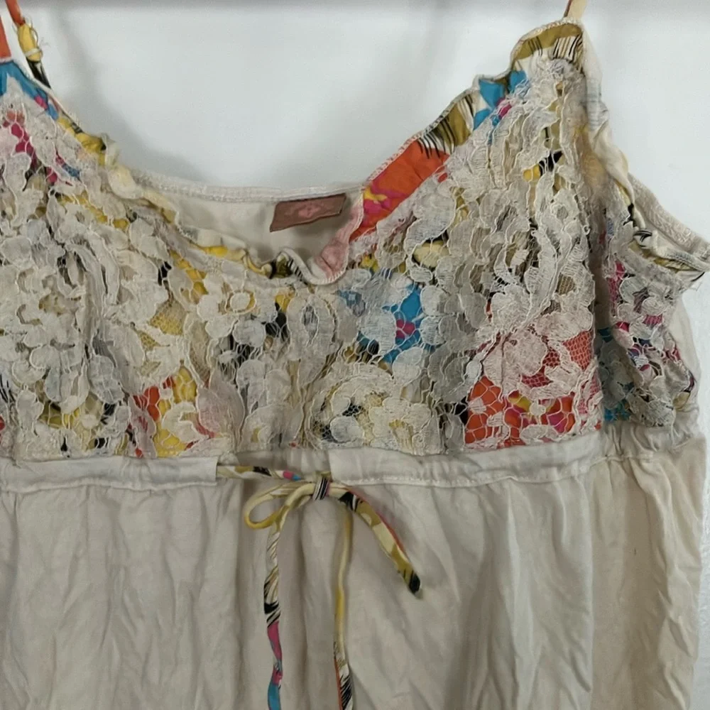 EUC Language Los Angeles Floral Lace Trim Cream Camisole Size Small - Picture 3 of 10